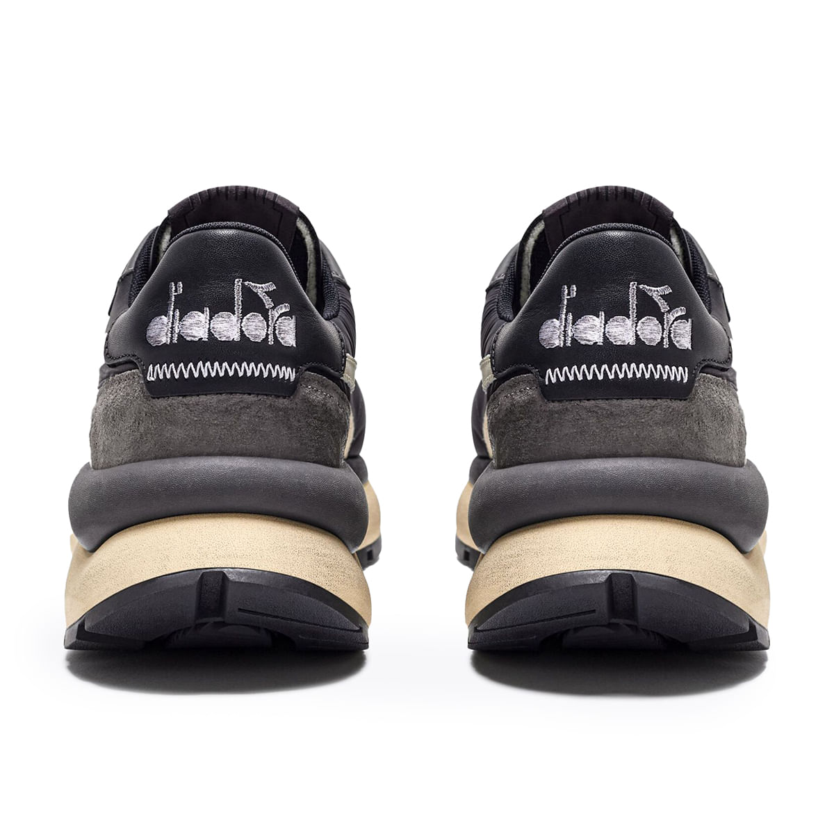 Tênis Casual Diadora Mercury Elite Preto e Branco Unissex